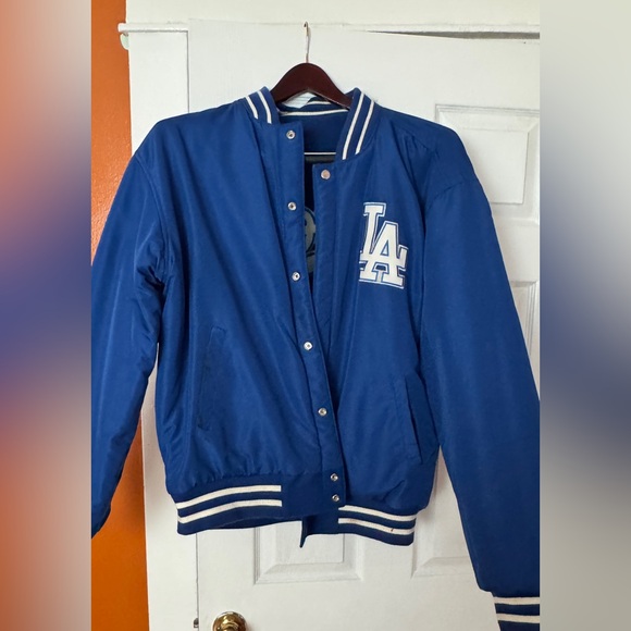 Los Angeles Dodgers Vintage Reversible Jacket - Picture 13 of 15